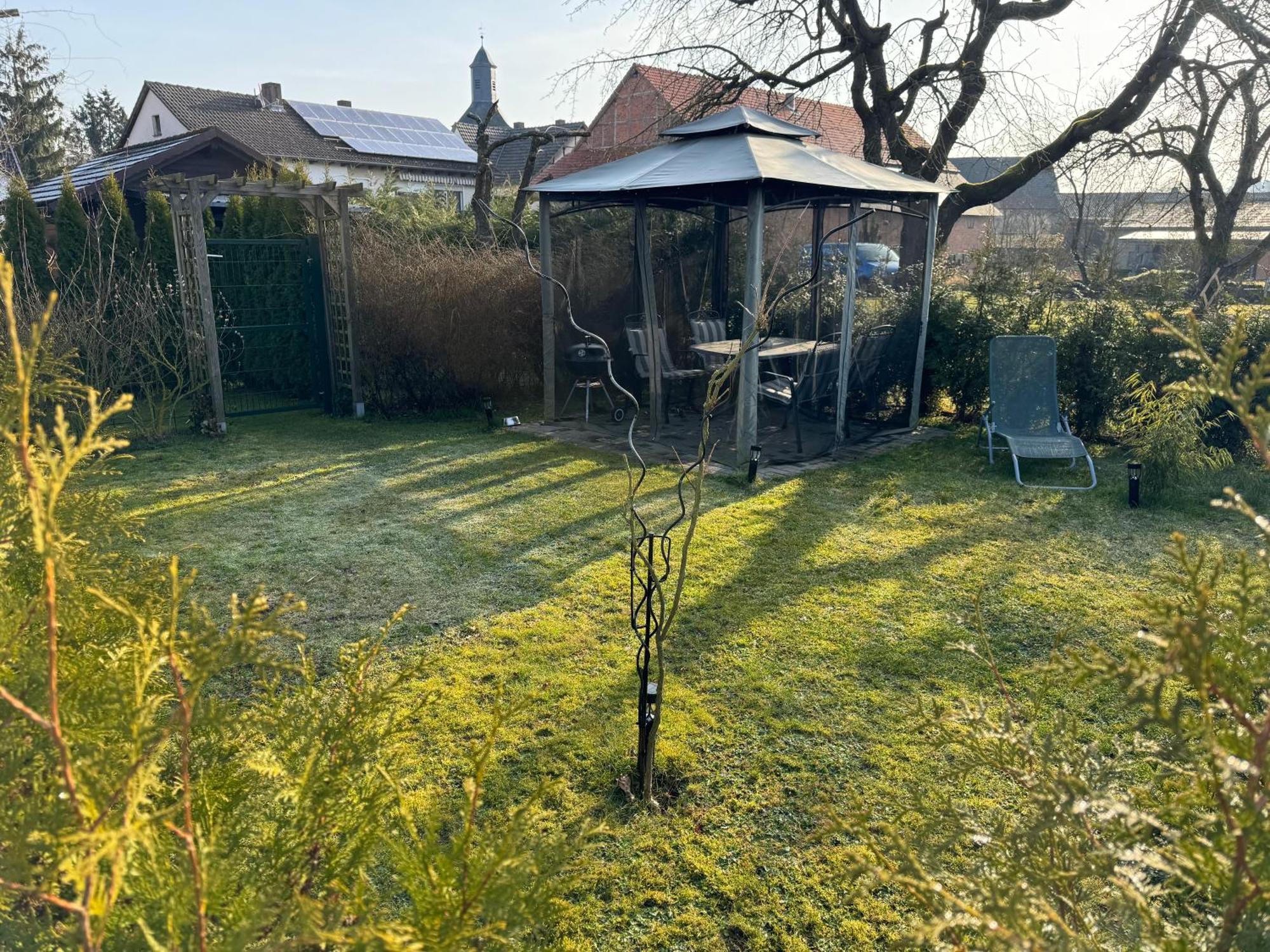 Ferienwohnung Am See Dillich - Ruhige Lage - Eigener Garten - Direkt Neben Einem Natursee Borken  Exteriér fotografie